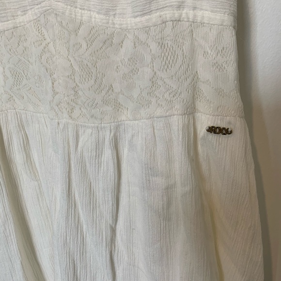 Roxy White Lace High to Low dress - Picture 2 of 7